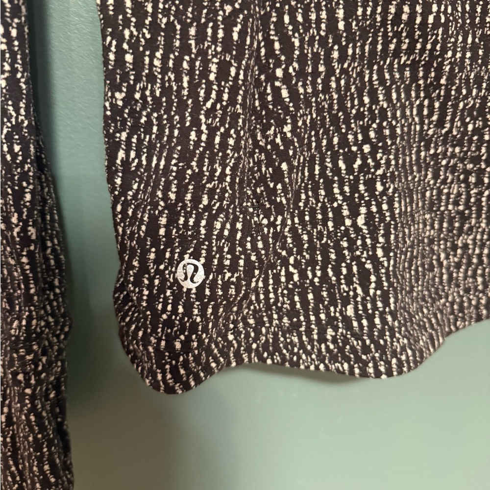 Lululemon Runderful Long Sleeve - Picture 6 of 7